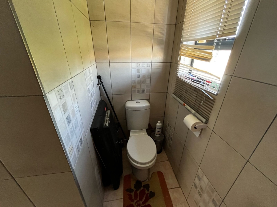 3 Bedroom Property for Sale in Esselenpark Western Cape